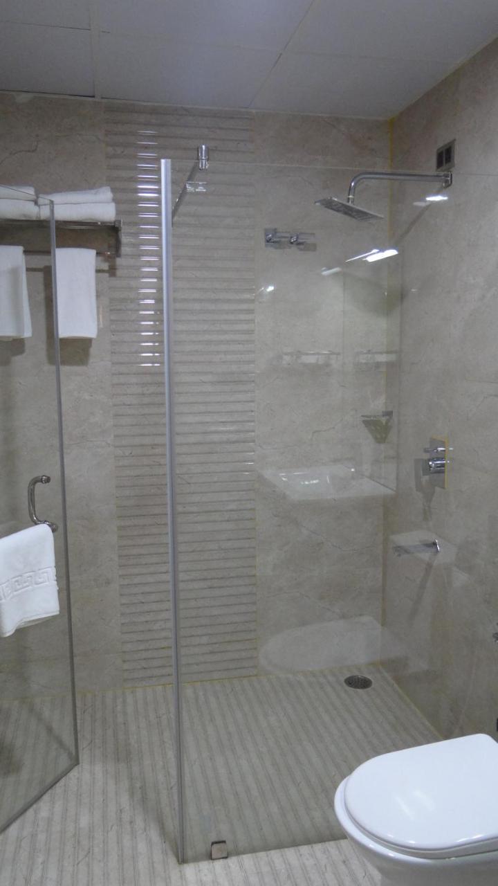 Arna Hotel Devanahalli ภายนอก รูปภาพ