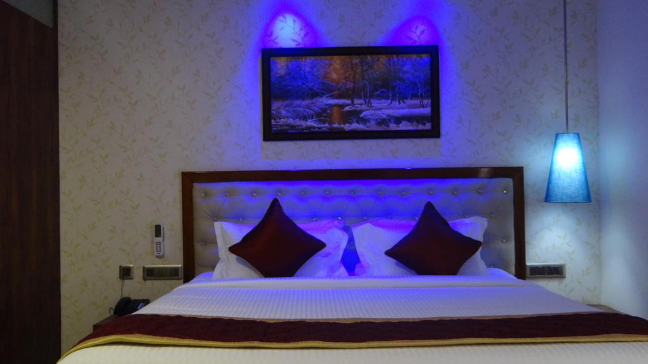 Arna Hotel Devanahalli ภายนอก รูปภาพ
